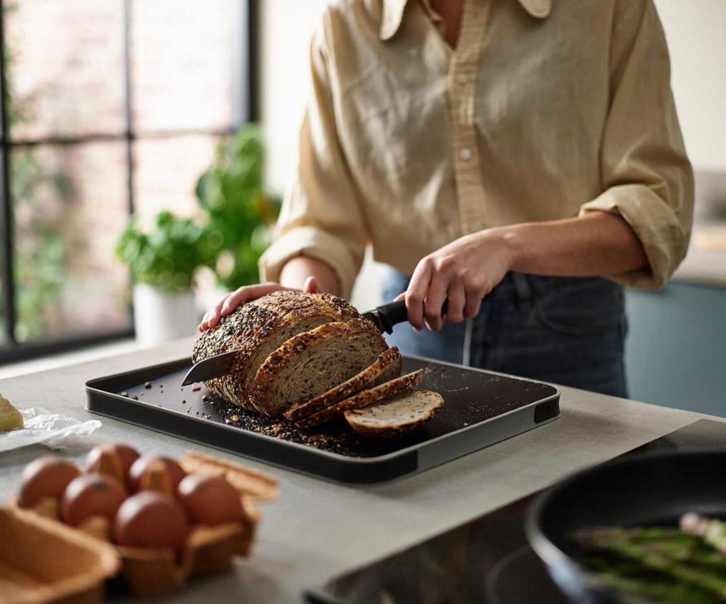 Tabla de Cortar Multifunción Negra Joseph Joseph Duo 