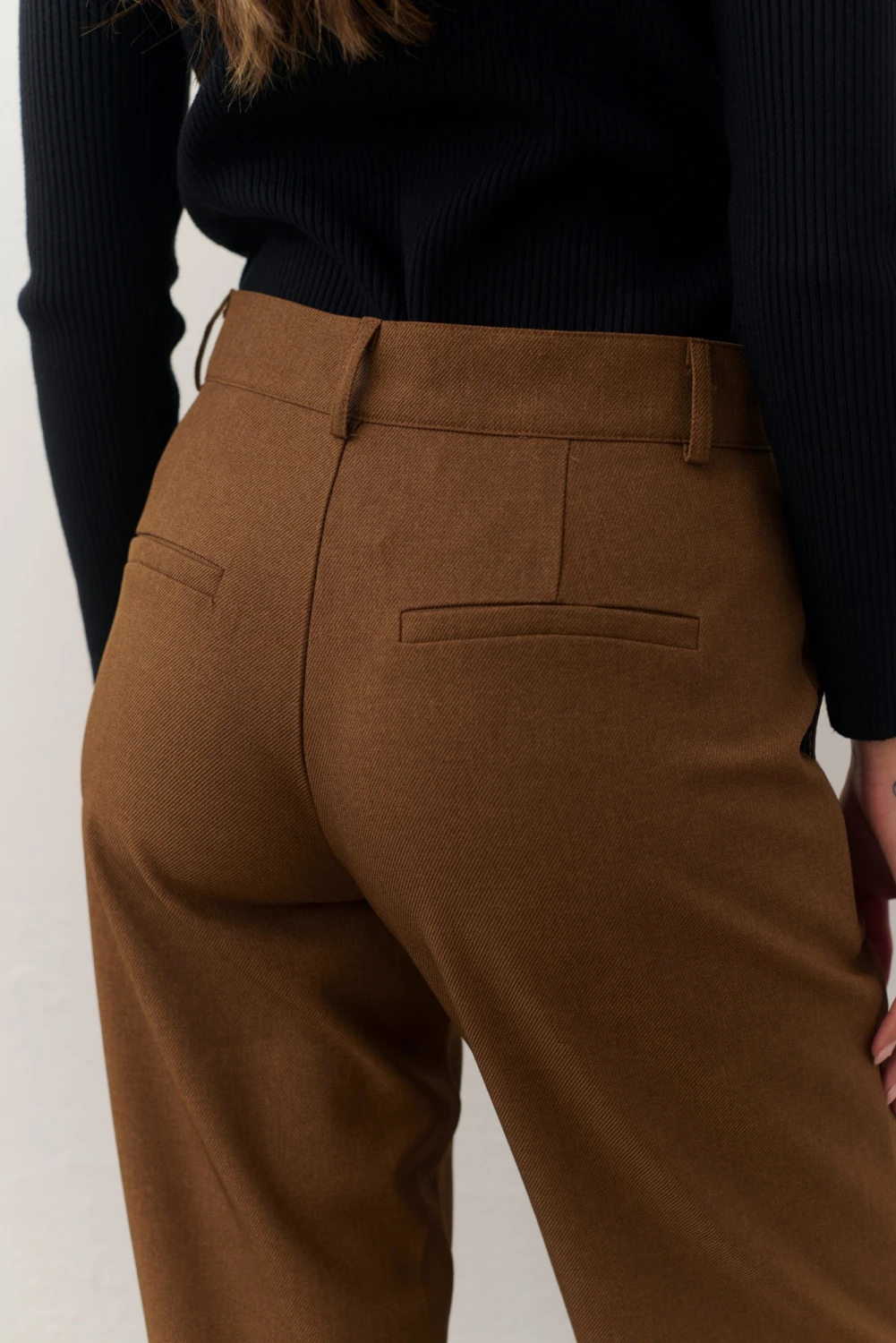 PANTALON SASTRERO camel 3