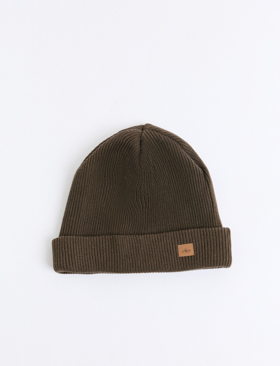 700515 GORRO TEJIDO HARRY Oliva