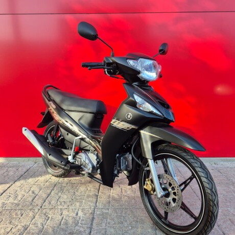 Yamaha Crypton 115 FI Negro
