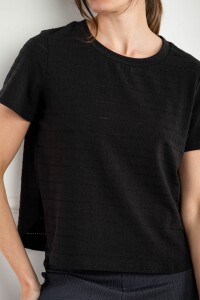 Remera Texturada Manga Corta Negro