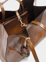 Bolso Shopper Con Colgante camel
