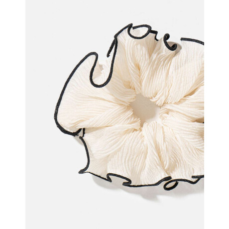 Scrunchie Con Bordado Combinacion Bicolor