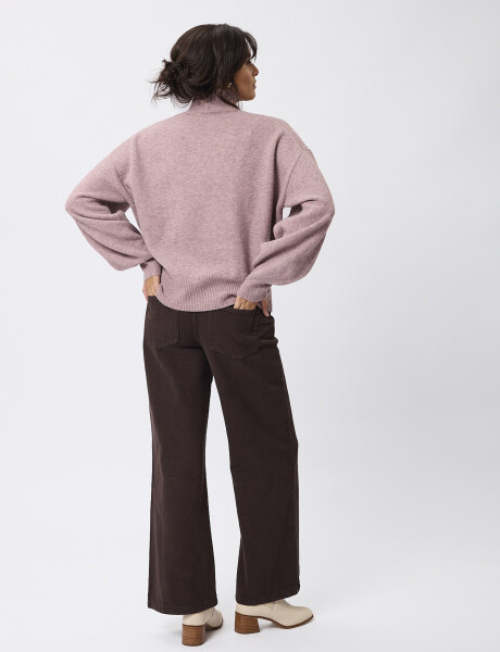 Sweater cuello alto rosa