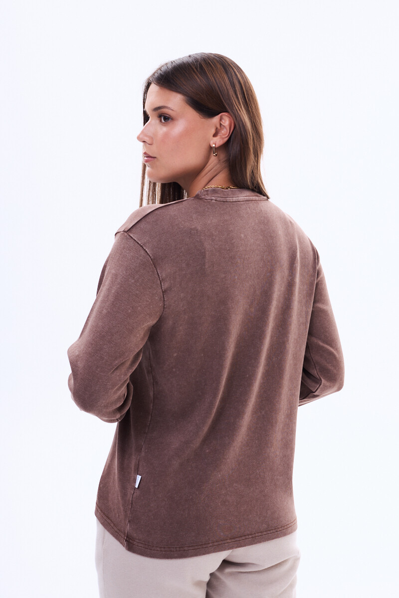 Remera manga larga Camelia Marrón