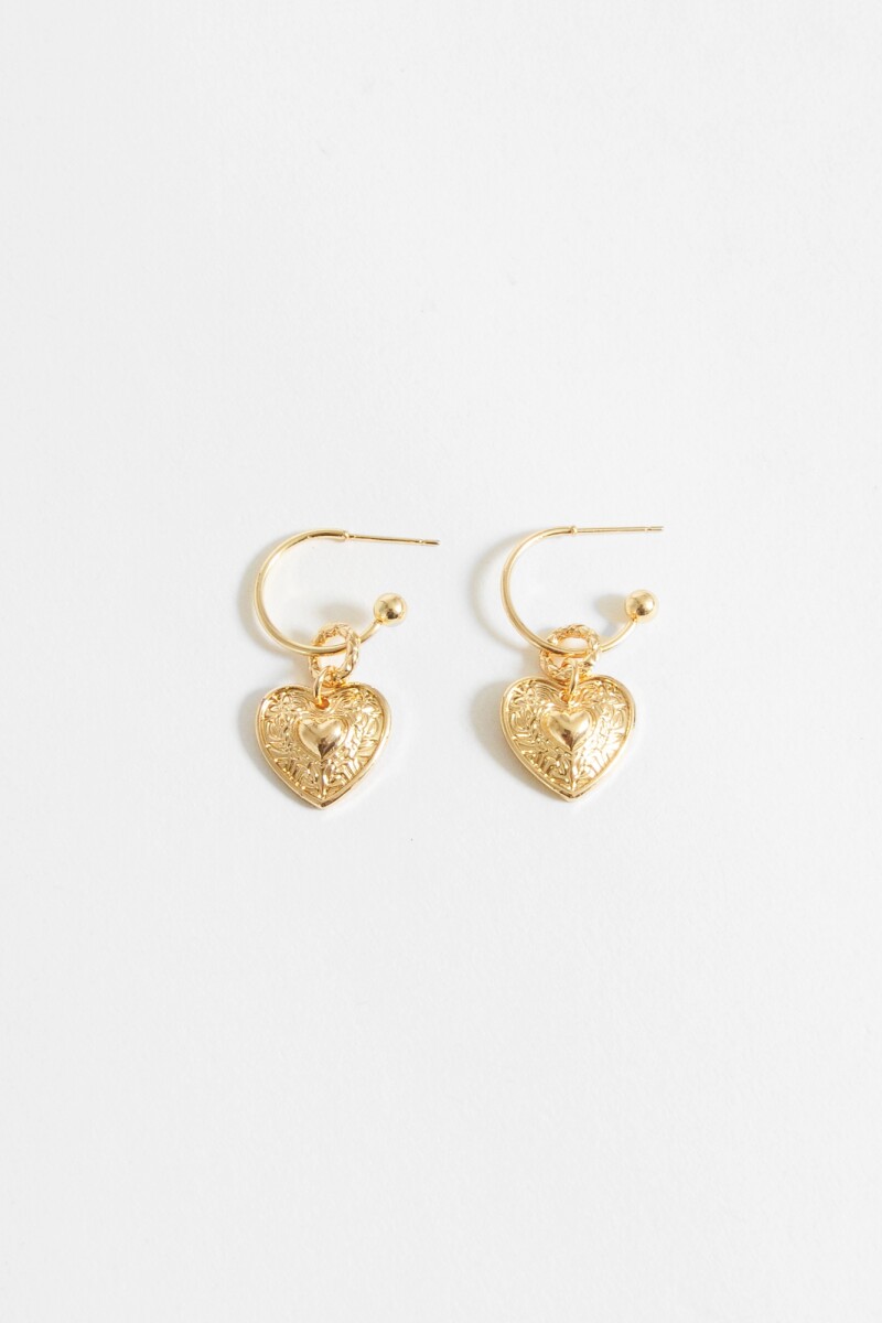 Aros dije corazón labrado dorado