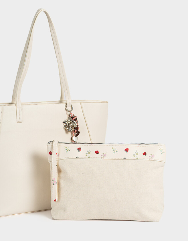 Shopper Cartera Shopper Con Charm - Blanco Crudo