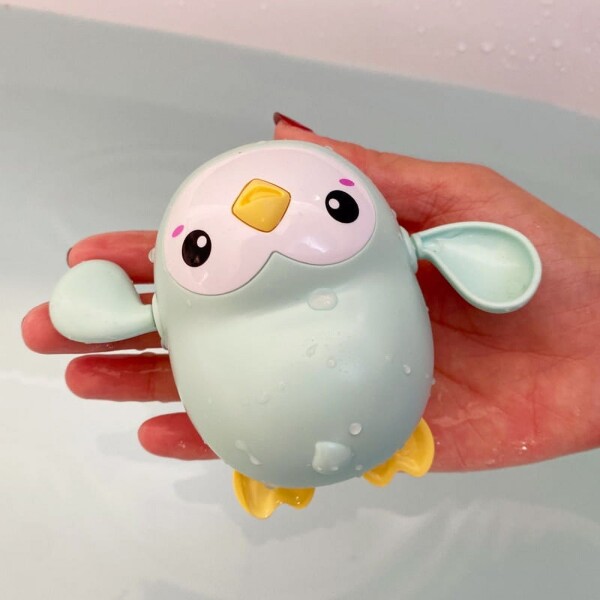 Pinguino Nadador Juguete A Cuerda Ducha Baño Niños Bebes Variante Color Verde