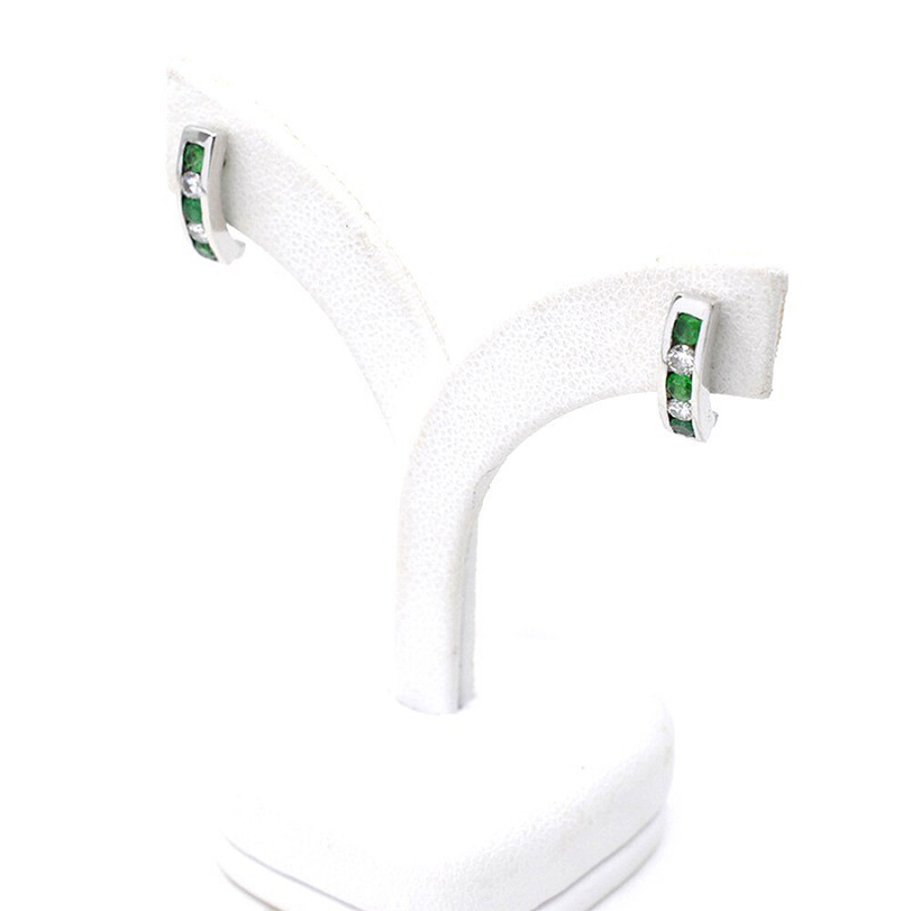Aros 18K Blanco Con Brillantes Y Esmeraldas Aros 18K Blanco Con Brillantes Y Esmeraldas