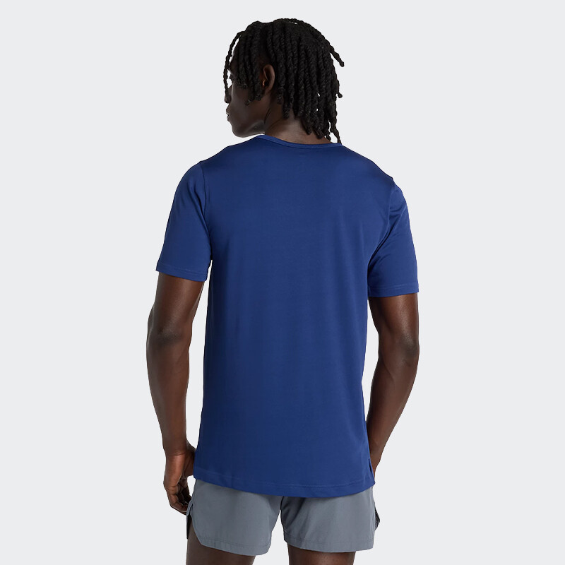 Remera New Balance Sport Essentials Utility Azul