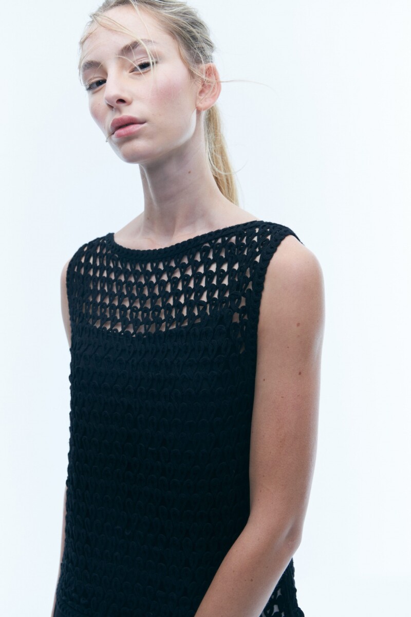 Top en crochet negro