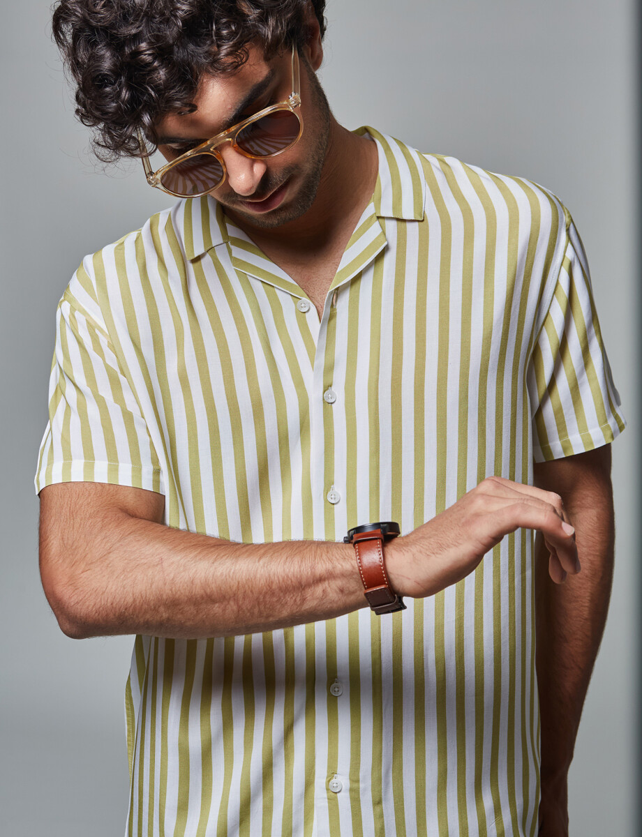 Camisa m/c rayada verde claro