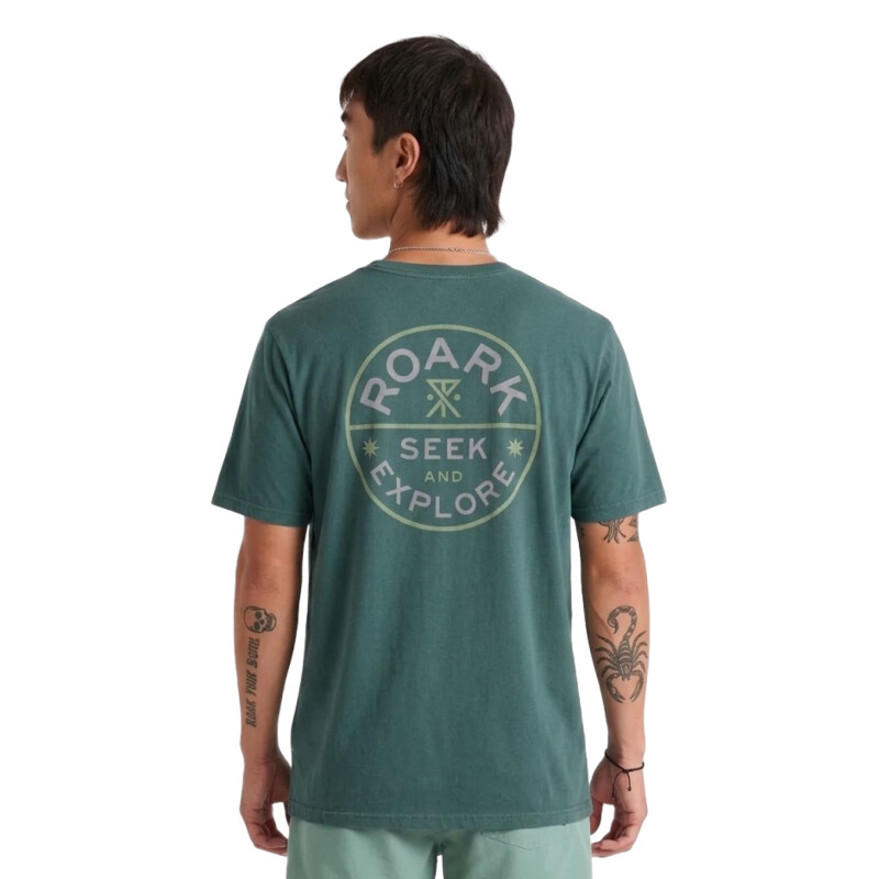 Remera Roark Seek & Explore Signet - Verde Remera Roark Seek & Explore Signet - Verde
