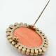 Prendedor Oro 18K, Con Camafeo De Coral Y Perlas De Cultivo Prendedor Oro 18K, Con Camafeo De Coral Y Perlas De Cultivo