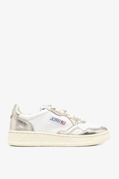 ZAPATILLA MEDALIST LOW Plata