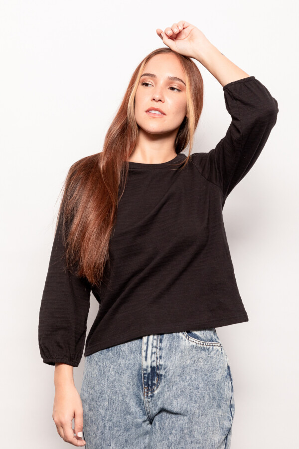 REMERA JULI Negro