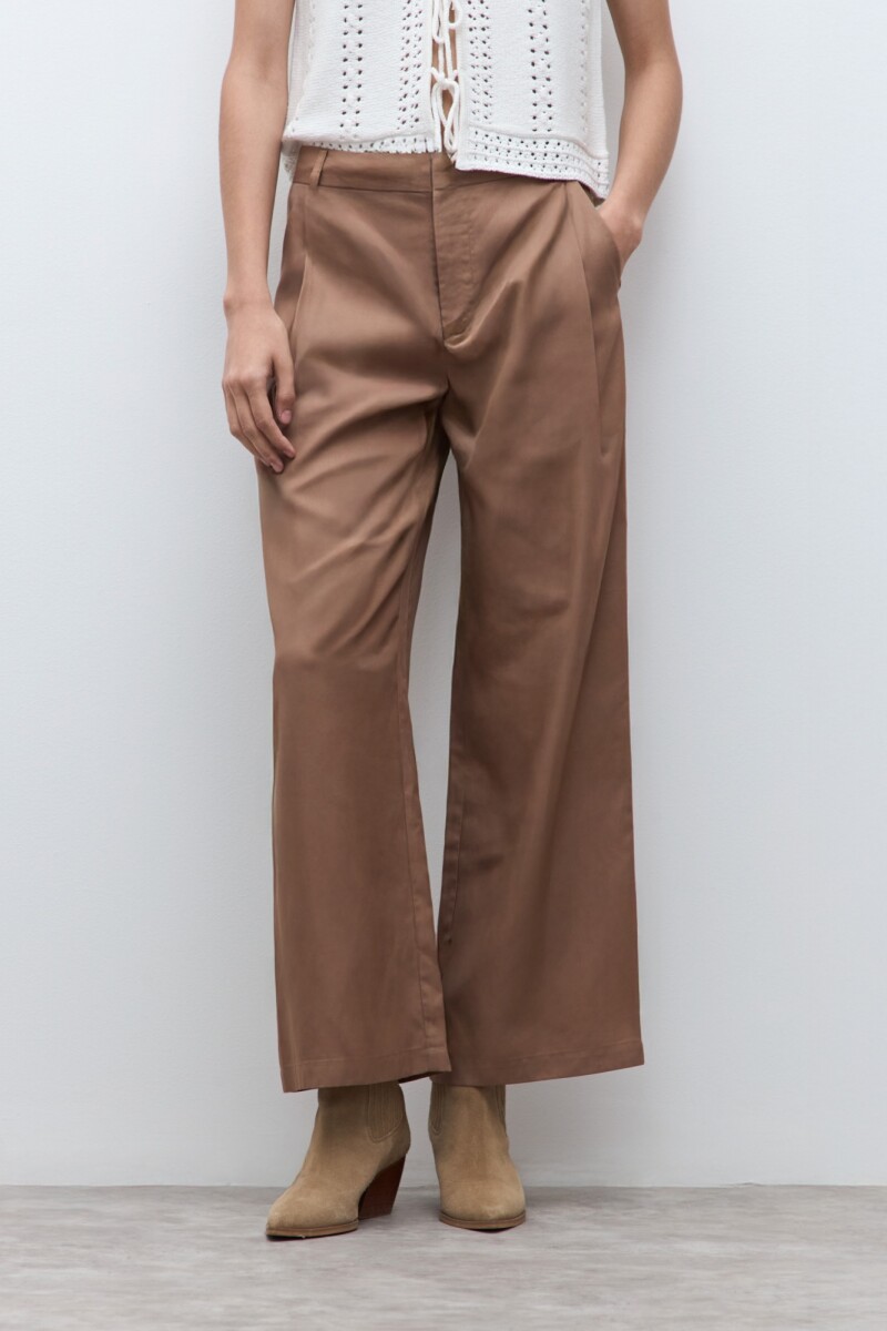 Pantalón pinzado lyocell tostado