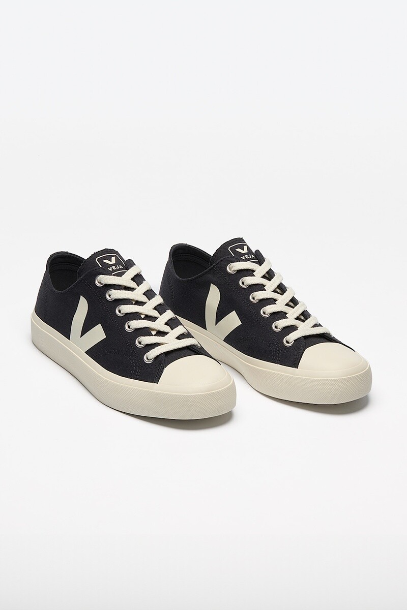 WATA II LOW CANVAS Negro