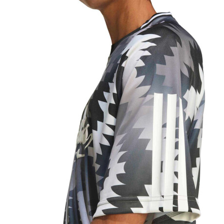 Remera House Of Tiro X Common Goal de Hombre Multicolor