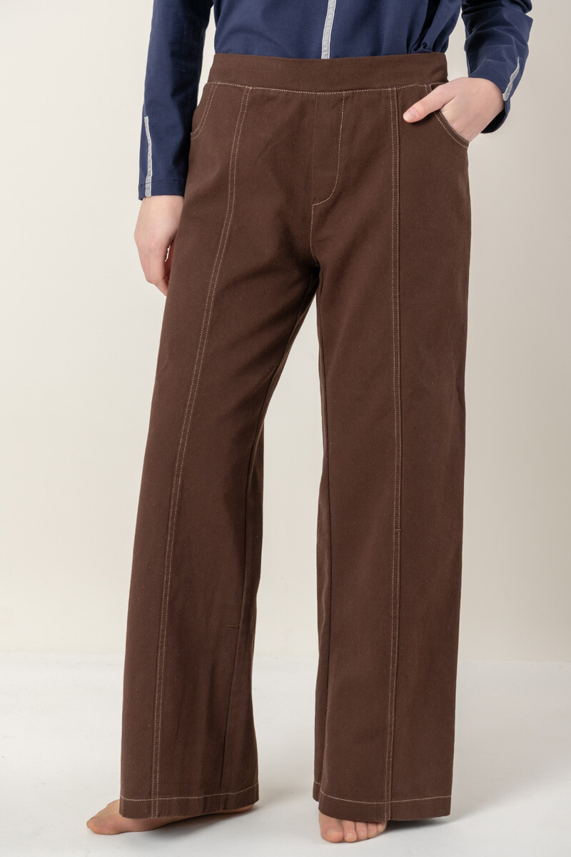 Pantalon cotidiano Chocolate