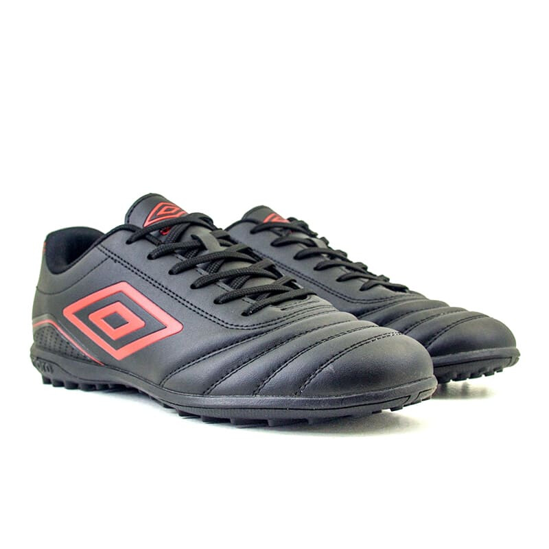 Championes Umbro de Fútbol 5 Classico III de Hombre - 20106074 Negro-rojo