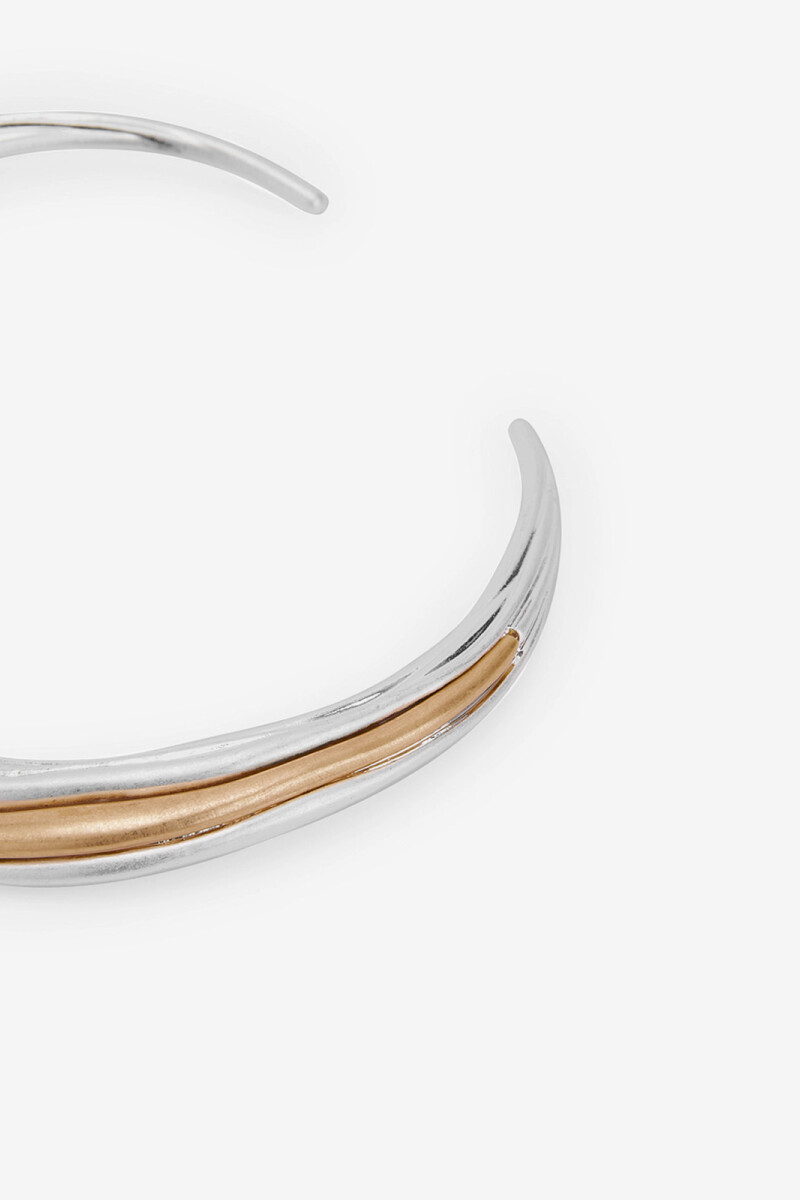COLLAR RÍGIDO Plata