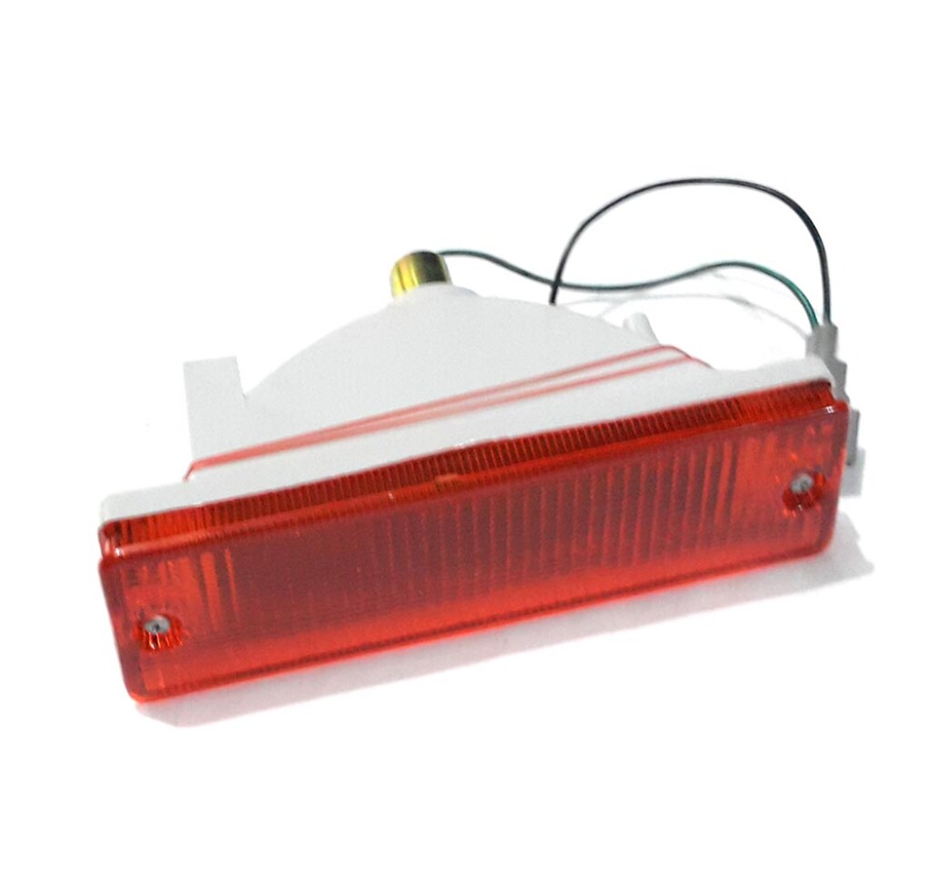 FAROL NISSAN 720 91/97 PATHFINDER SEÑALERO PARAGOLPE DER. AMBAR -