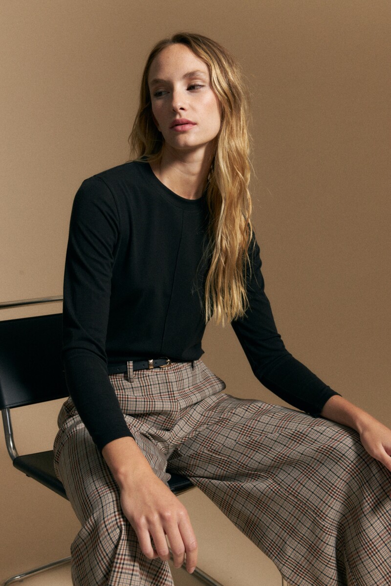 REMERA LAMOTE - Negro 