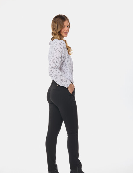 PANTALÓN CLÁSICO CON SPANDEX Negro