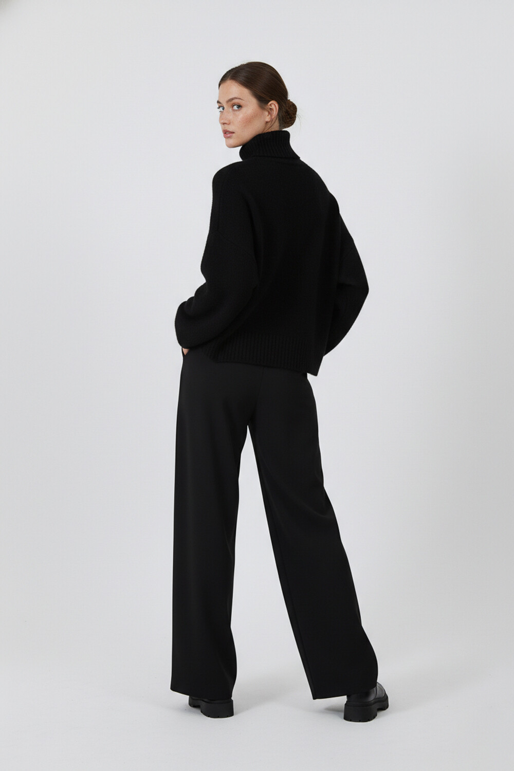 Sweater Enieria Negro