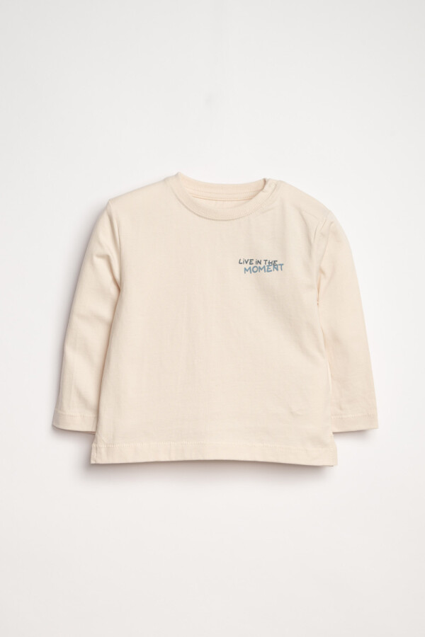 Remera manga larga estampa Moment Cruda
