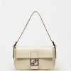 Cartera al hombro Signature en cuero charol Natural