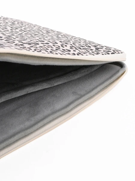 FUNDA NOTEBOOK ANIMAL PRINT ESTAMPADO 1
