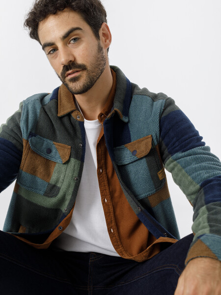 OUTWEAR MANAGUA CROMO