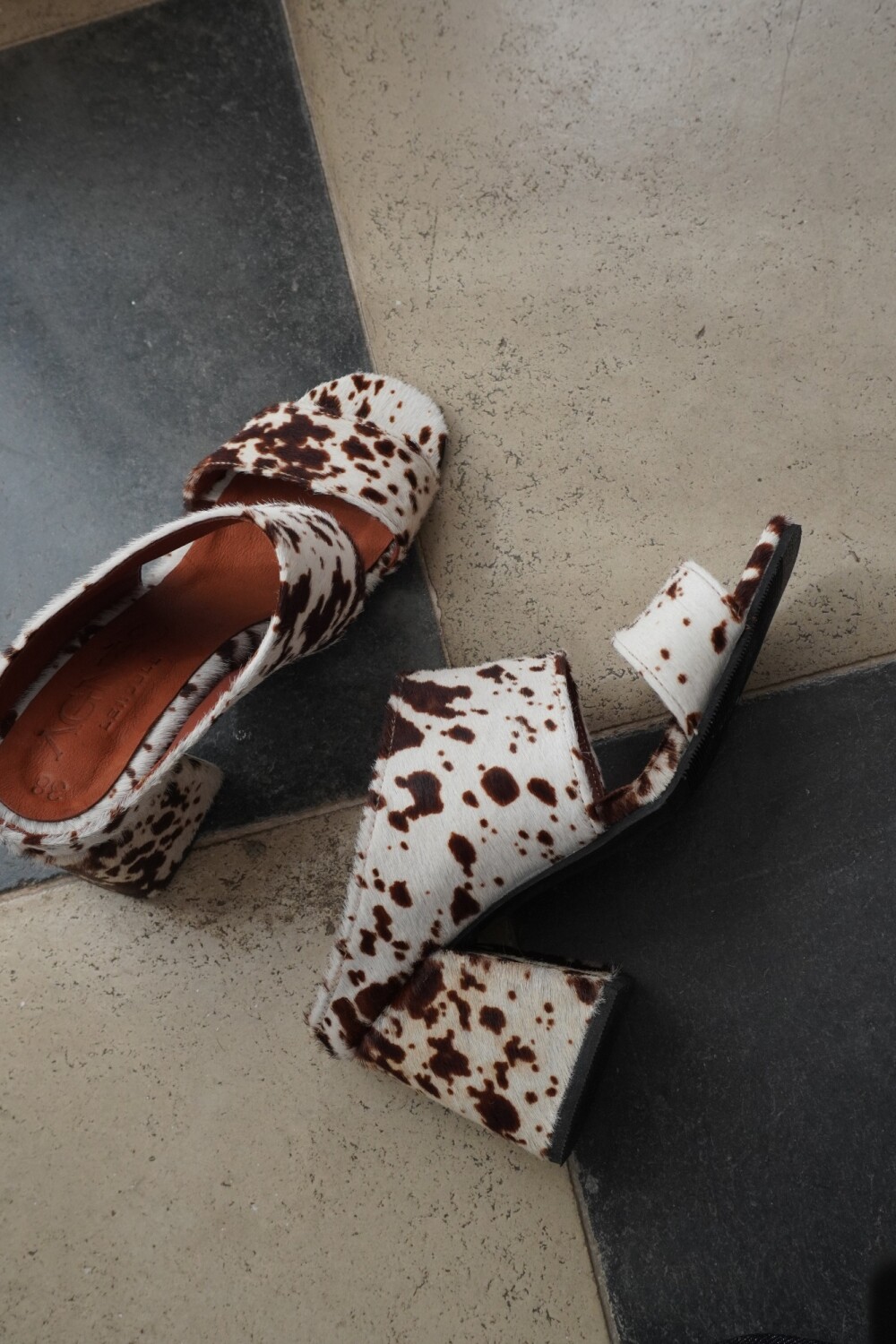 Firework Print Heels Crudo / Chocolate
