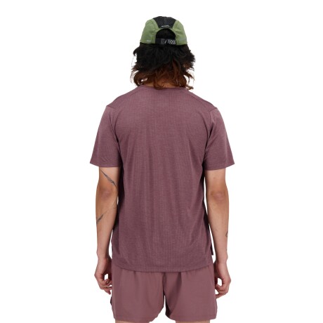 Remera New Balance de Hombre - ATHLETICS RUN - MT41253LRC WINE