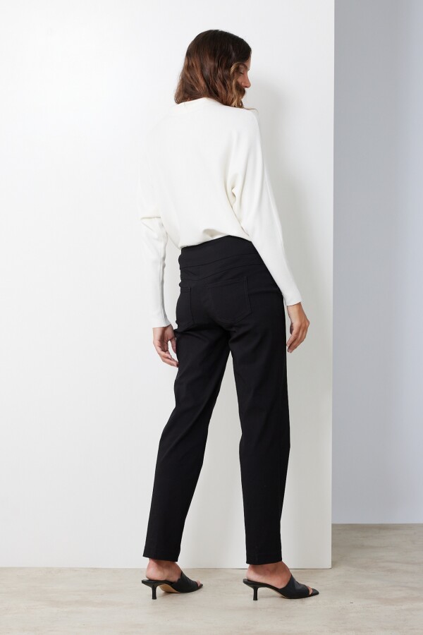 Pantalon Pull On NEGRO