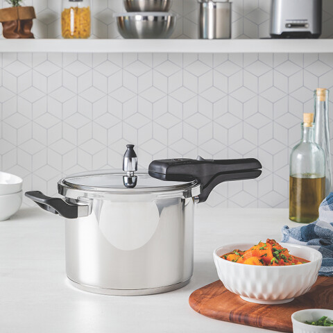 Olla a presión en acero inox. modelo Brava, 6 Lts. -TRAMONTINA TF1883