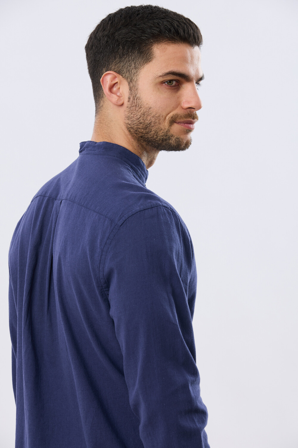 CAMISA LISA DE LINO CUELLO MAO Azul