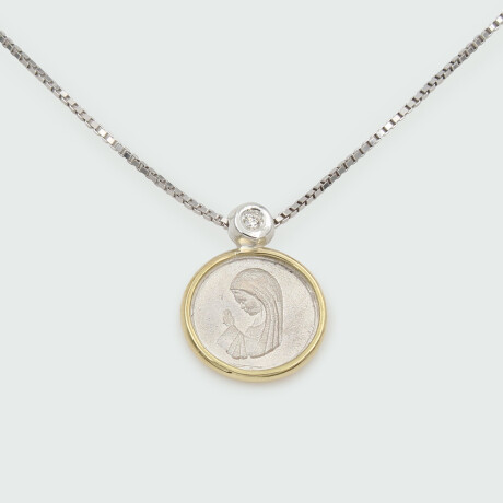 Medalla Virgen Niña de plata 925 con brillante y virola de oro 18k (Incluye cadena) Medalla Virgen Niña de plata 925 con brillante y virola de oro 18k (Incluye cadena)