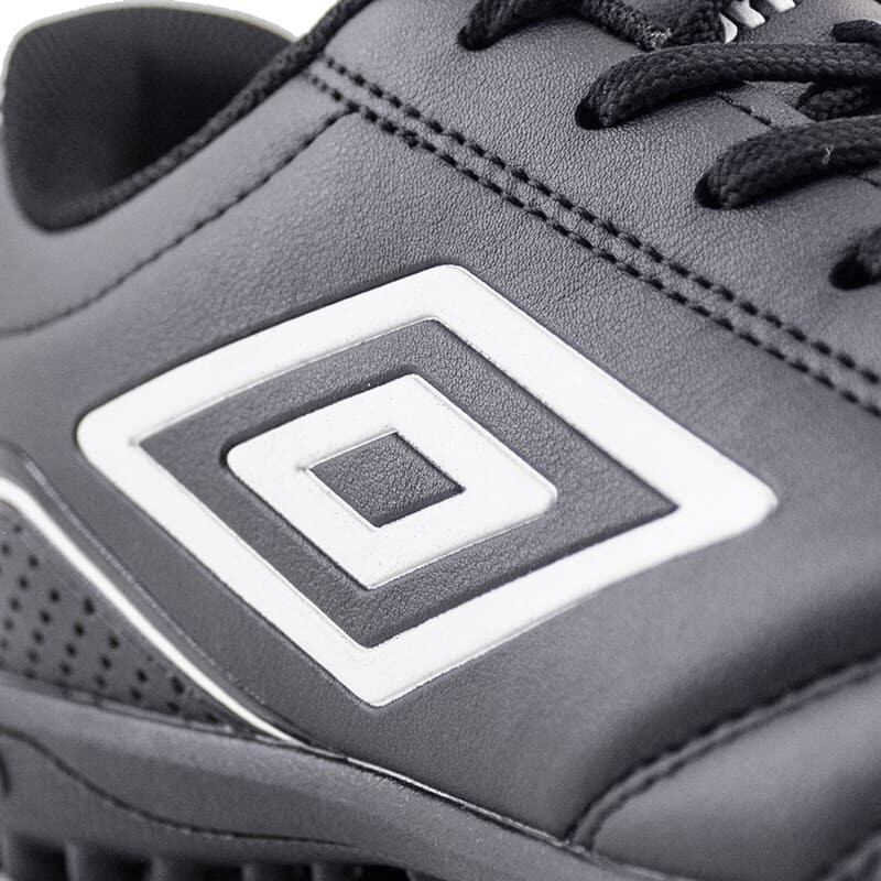 Championes Umbro de Fútbol 5 Classico III de Hombre - 20106074 Negro-blanco