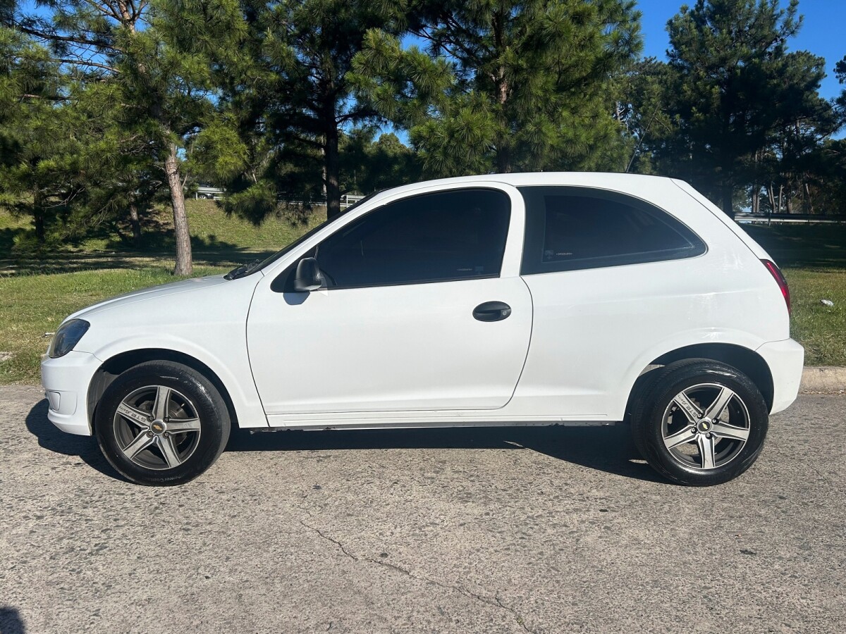 Chevrolet Celta LT EXCELENTE ESTADO! | Permuta / Financia Chevrolet Celta LT EXCELENTE ESTADO! | Permuta / Financia