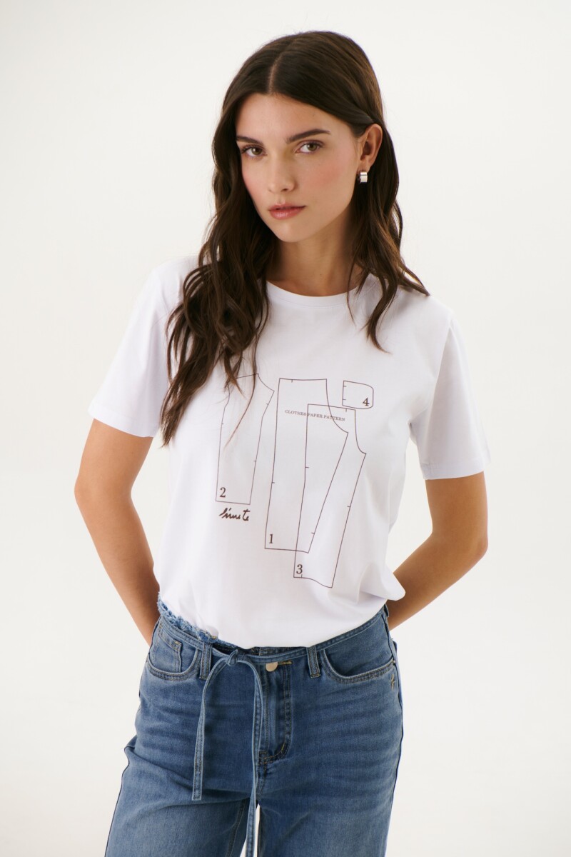 REMERA MOLDES TIZA