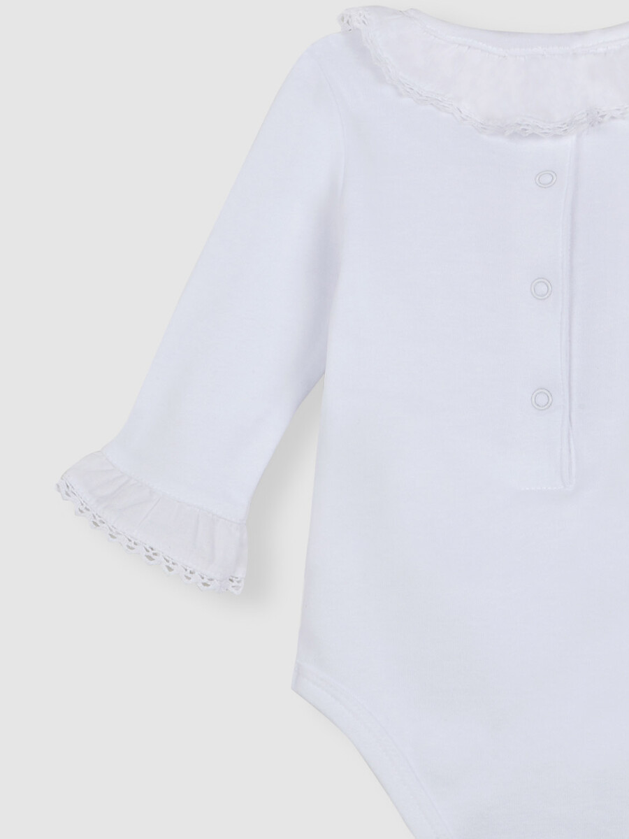 Body Con Tira Bordad En El Cuello Blanco
