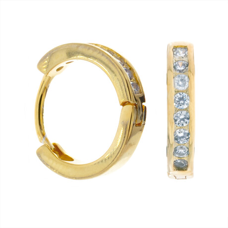 Aritos de plata 925 con baño de oro amarillo y circonias. Aritos de plata 925 con baño de oro amarillo y circonias.