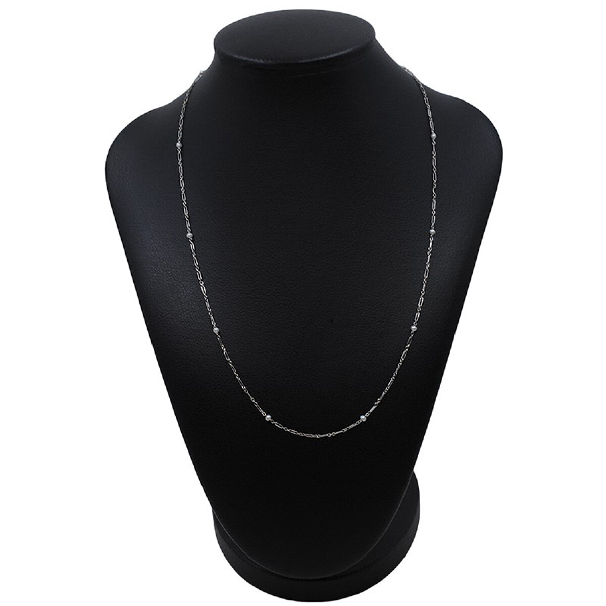 Cadena En Platino Y Perlas. Largo 42 cm 