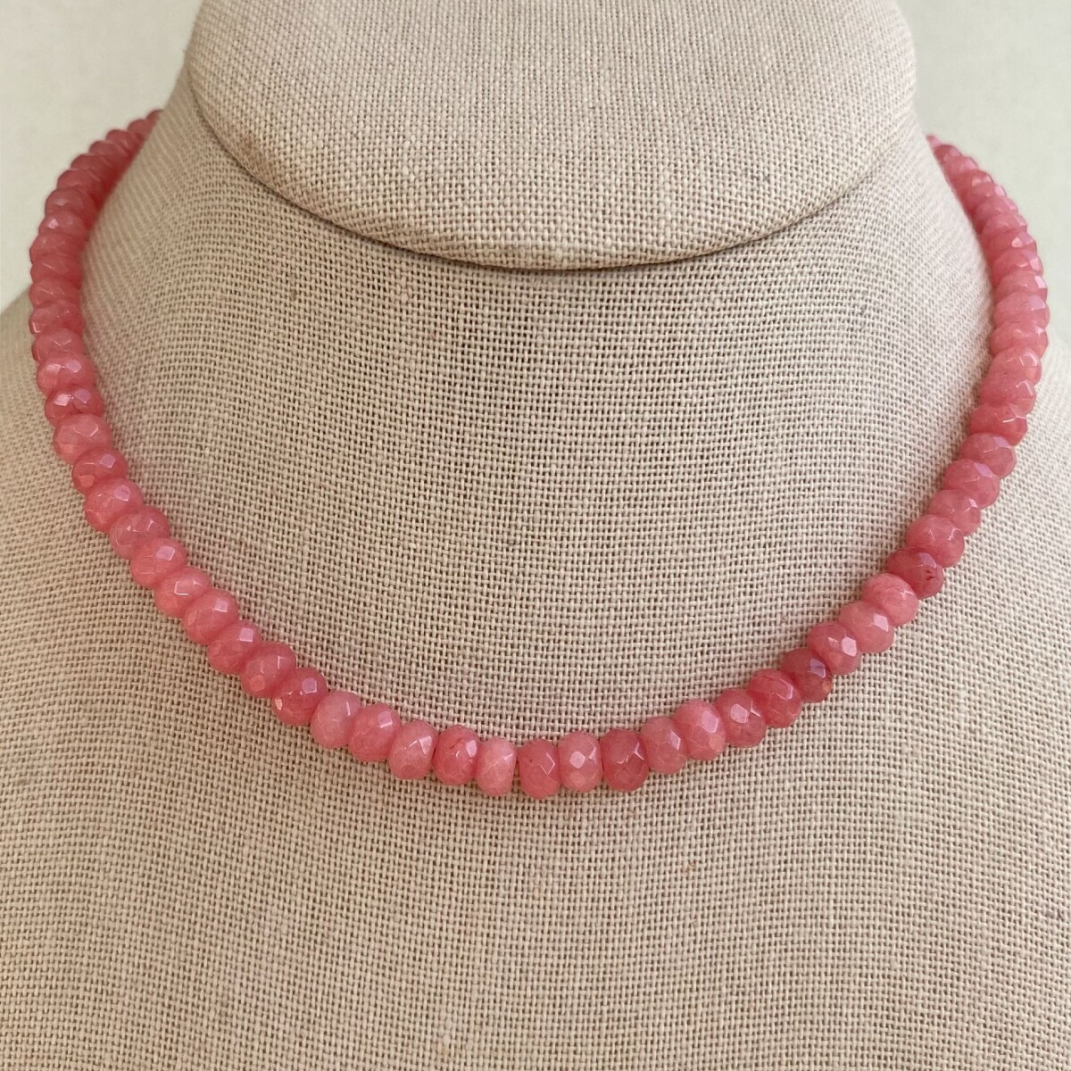 Collar FRESA en piedras naturales 