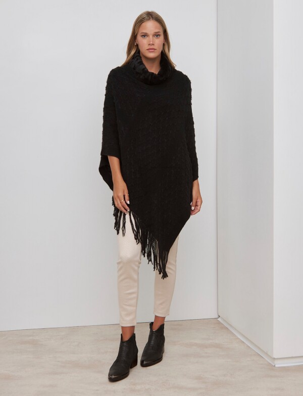 Poncho Cuello Velour NEGRO