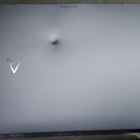 Notebook Asus Zenbook Ryzen 5 4.3GHZ, 8GB, 256GB Ssd, 14" 2.8K Oled Touch (con Detalles) 001