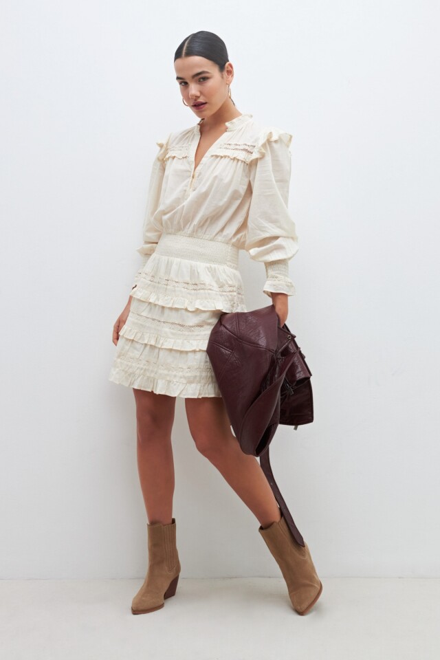 Vestido boho con volados beige